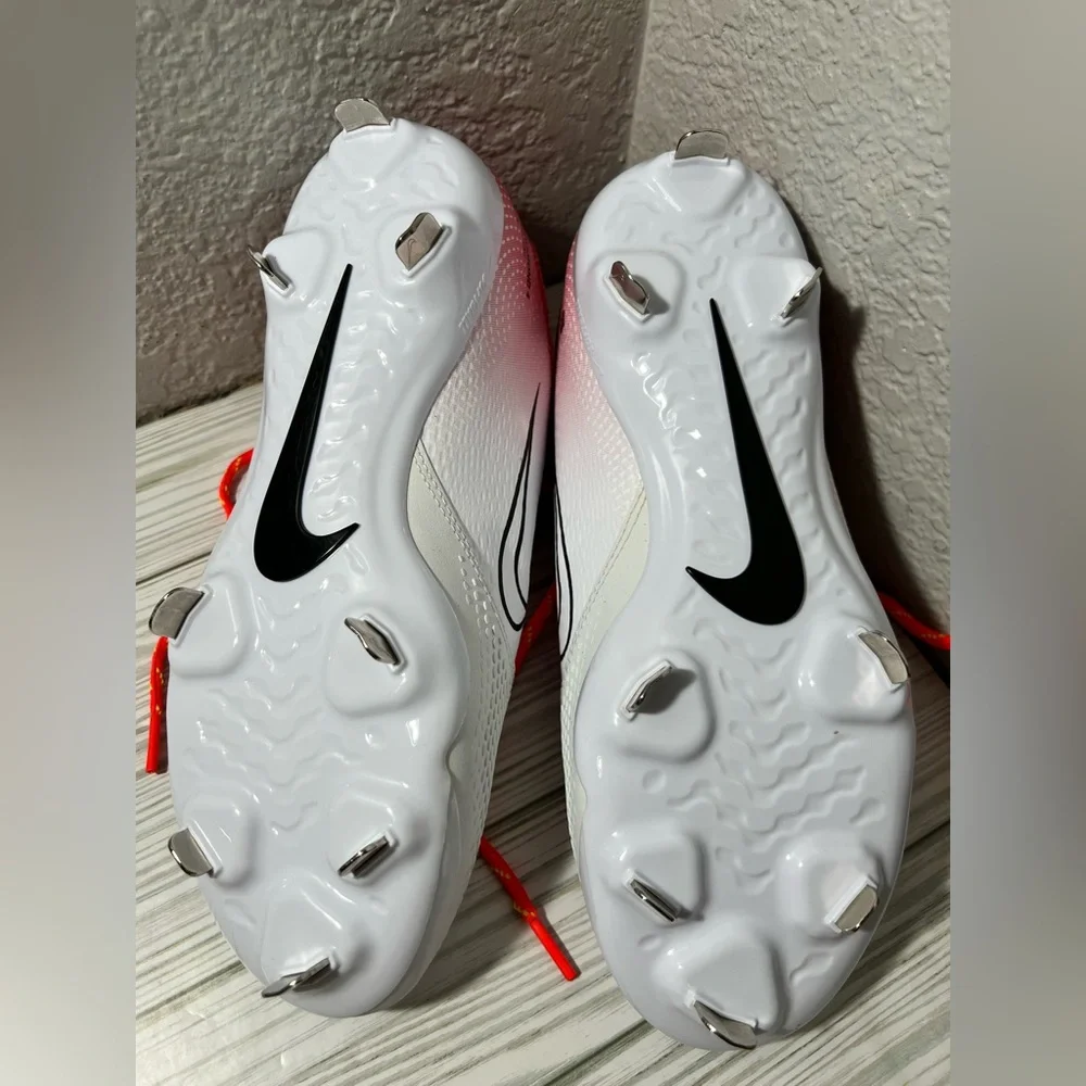 Nike‎ Women's Hyperdiamond 4 Pro Metal Fastpitch Softball Cleats Size 9.5 white